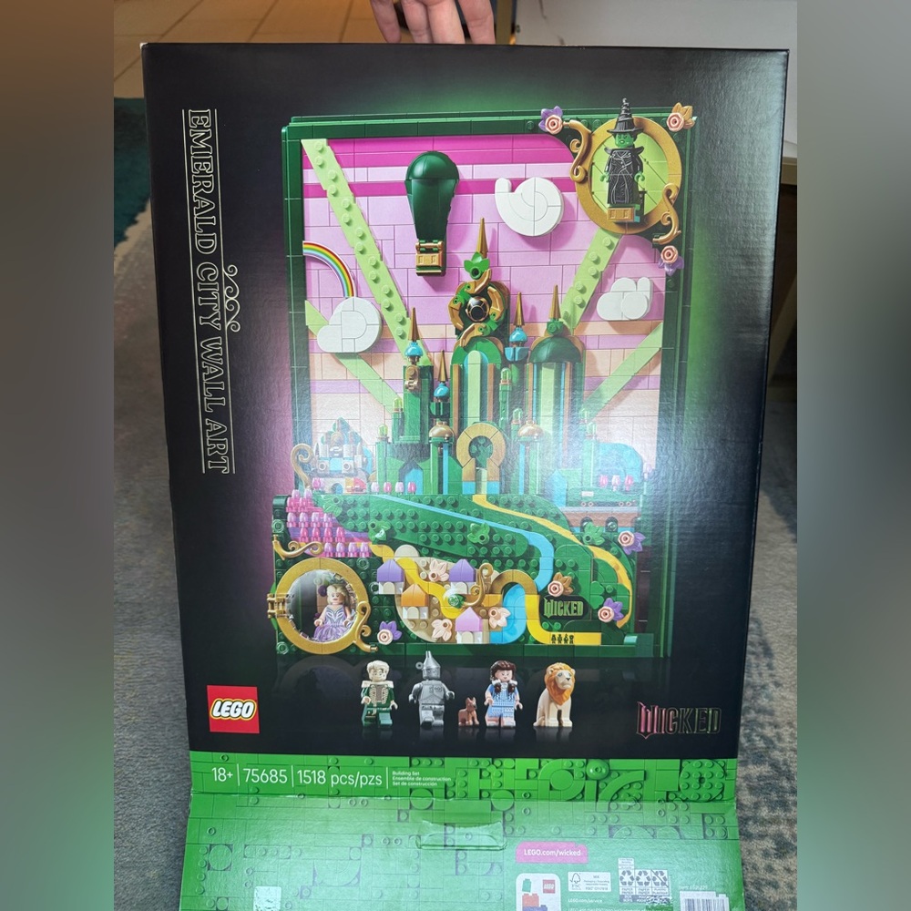 LEGO X Wicked Emerald City Wall Art Set -EMPTY BOX only - collectible- EMPTY BOX